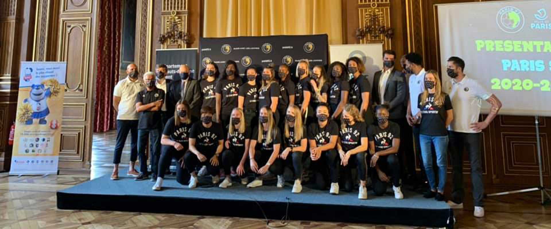 Alternative text - Novelty partenaire des Lionnes du Club Issy Paris Handball