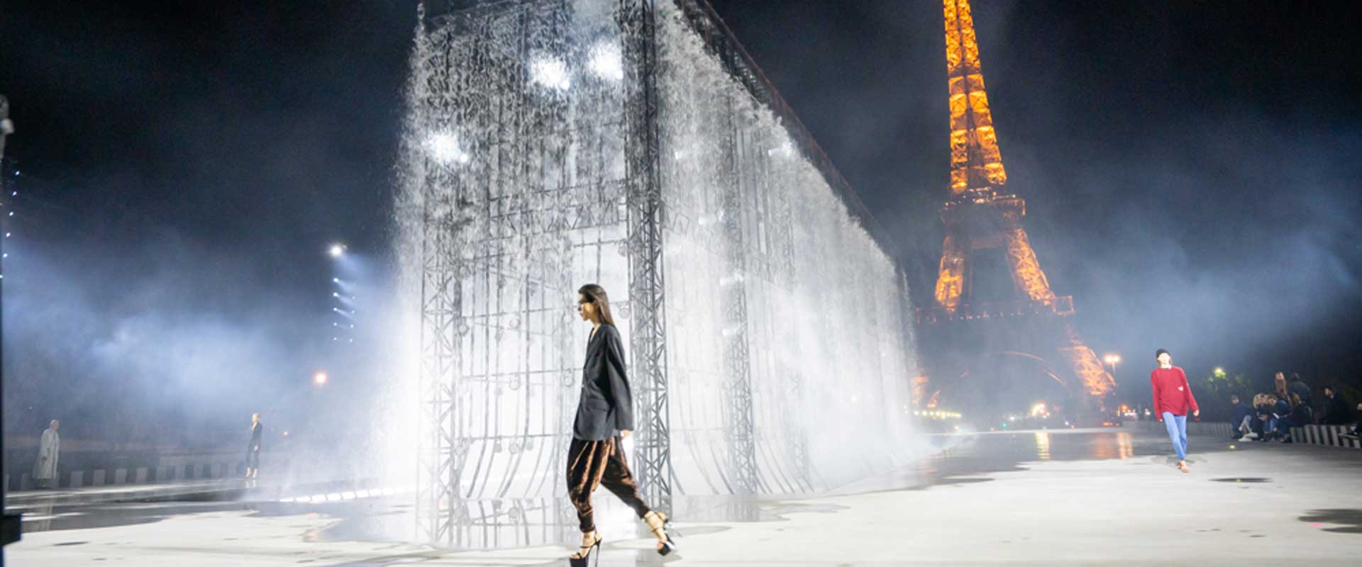 Alternative text - Paris Fashion Week | Saint Laurent | Septembre 2021