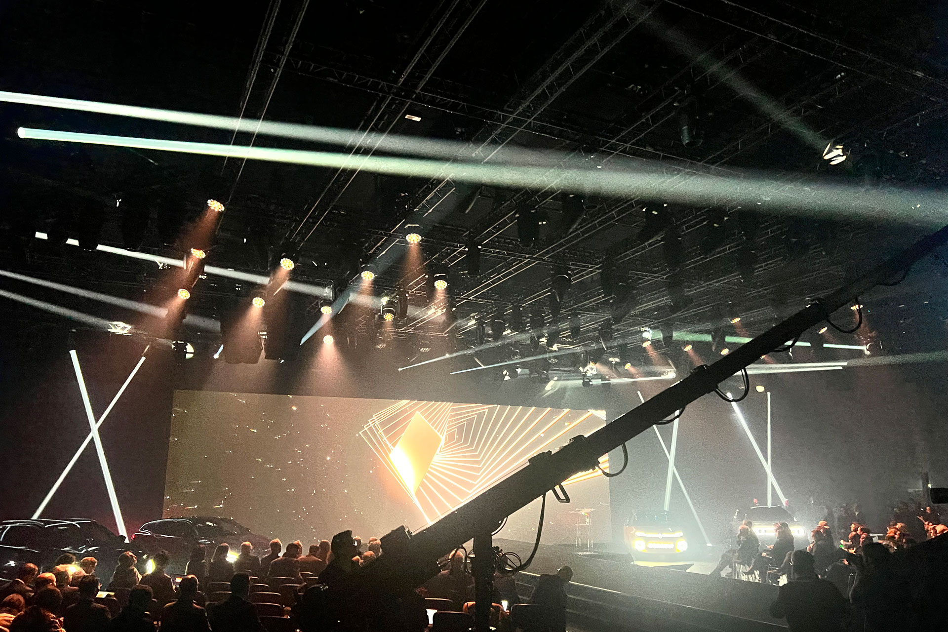 Alternative text - Présentation de la Nouvelle Renault Electrique à Phantom