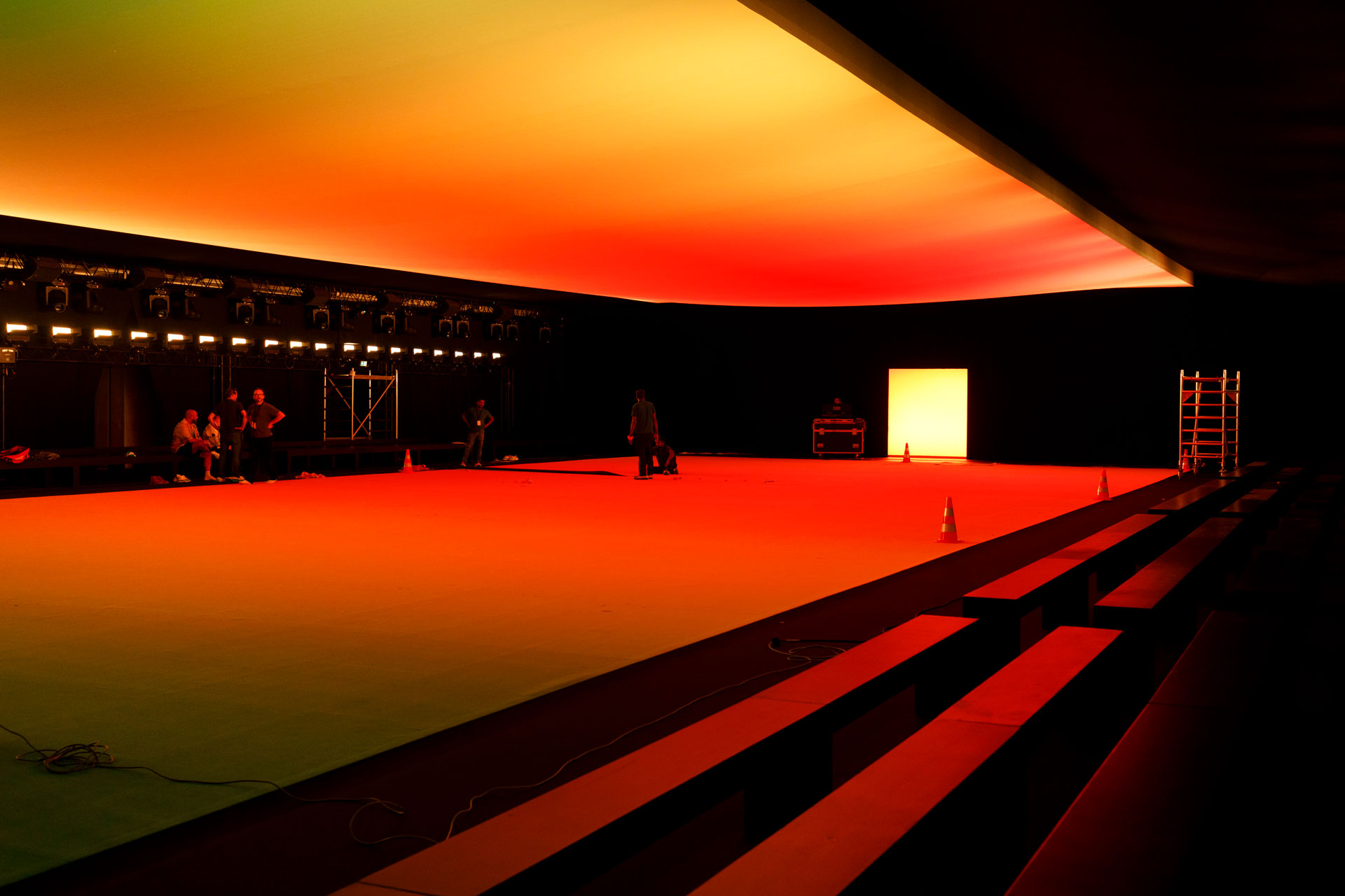 Alternative text - PARIS FASHION WEEK | CASABLANCA | Septembre-Octobre 2023