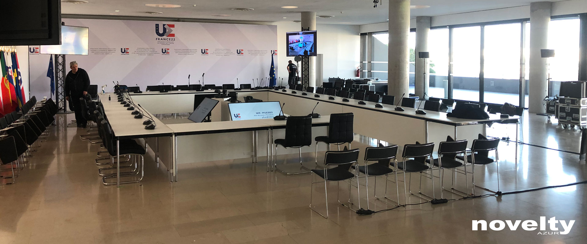 Alternative text - PFUE2022 avec Novelty Azur