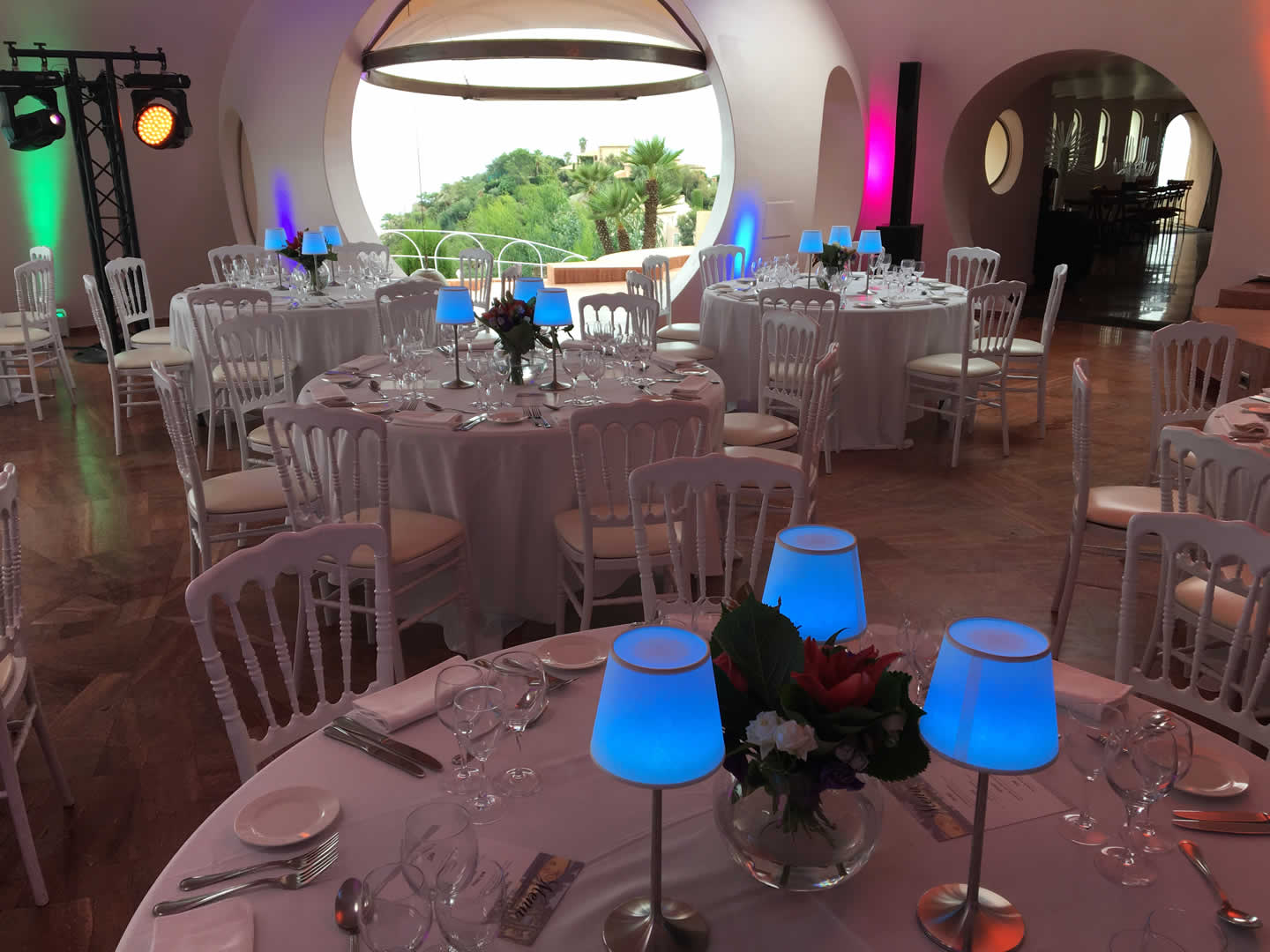 Alternative text - Novelty Azur prestataire technique au Palais Bulles de Pierre Cardin pour Sagarmatha