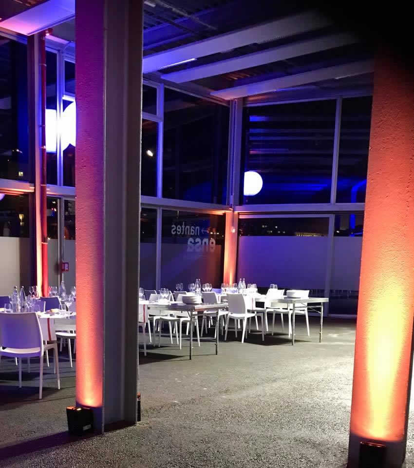 Alternative text - Novelty Grand Ouest pour la soirée de l'Aéroport du Grand Ouest à l'occasion des folles soirées de Nantes