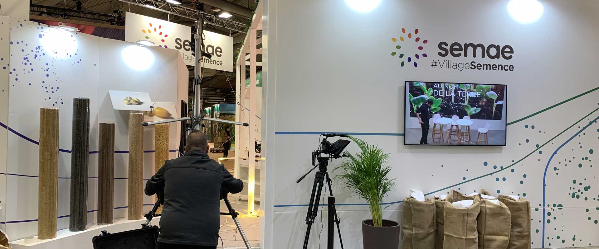 Alternative text - Plateau TV du stand SEMAE au Salon de l’agriculture