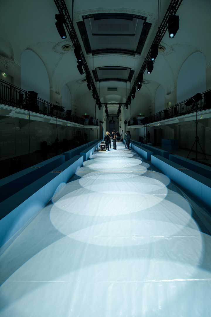 Alternative text - Paris Fashion Week | JEAN PAUL GAULTIER | Janvier 2023