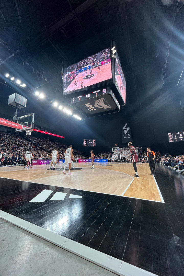 Alternative text - Inauguration de la LDLC Arena