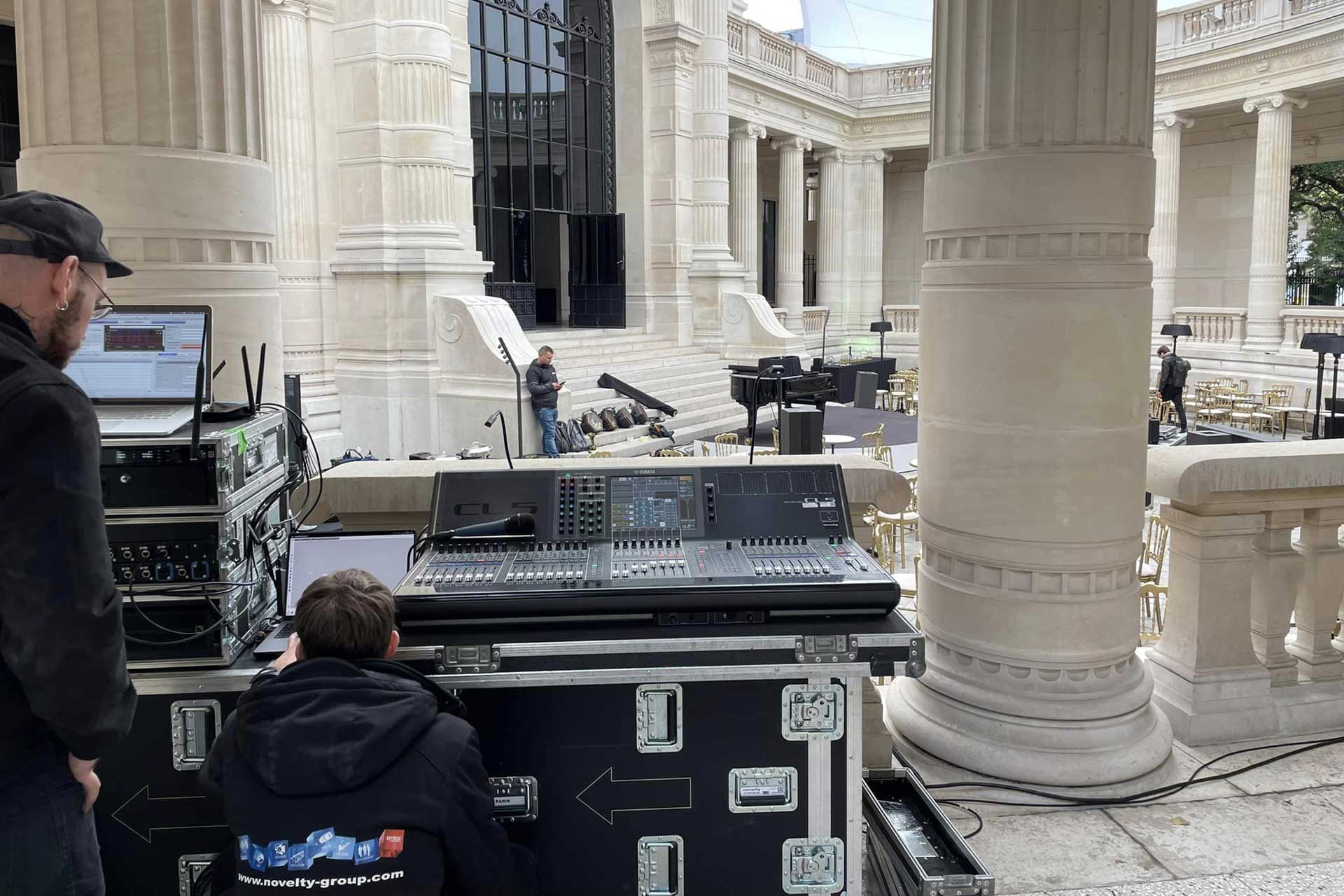 Alternative text - Soirée Chanel au Palais Galliera